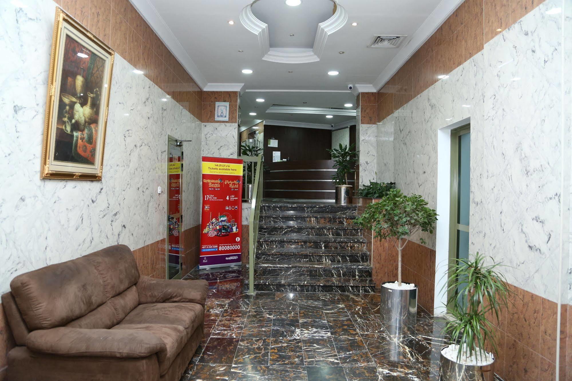 Safari Hotel Apartments Ajman Luaran gambar